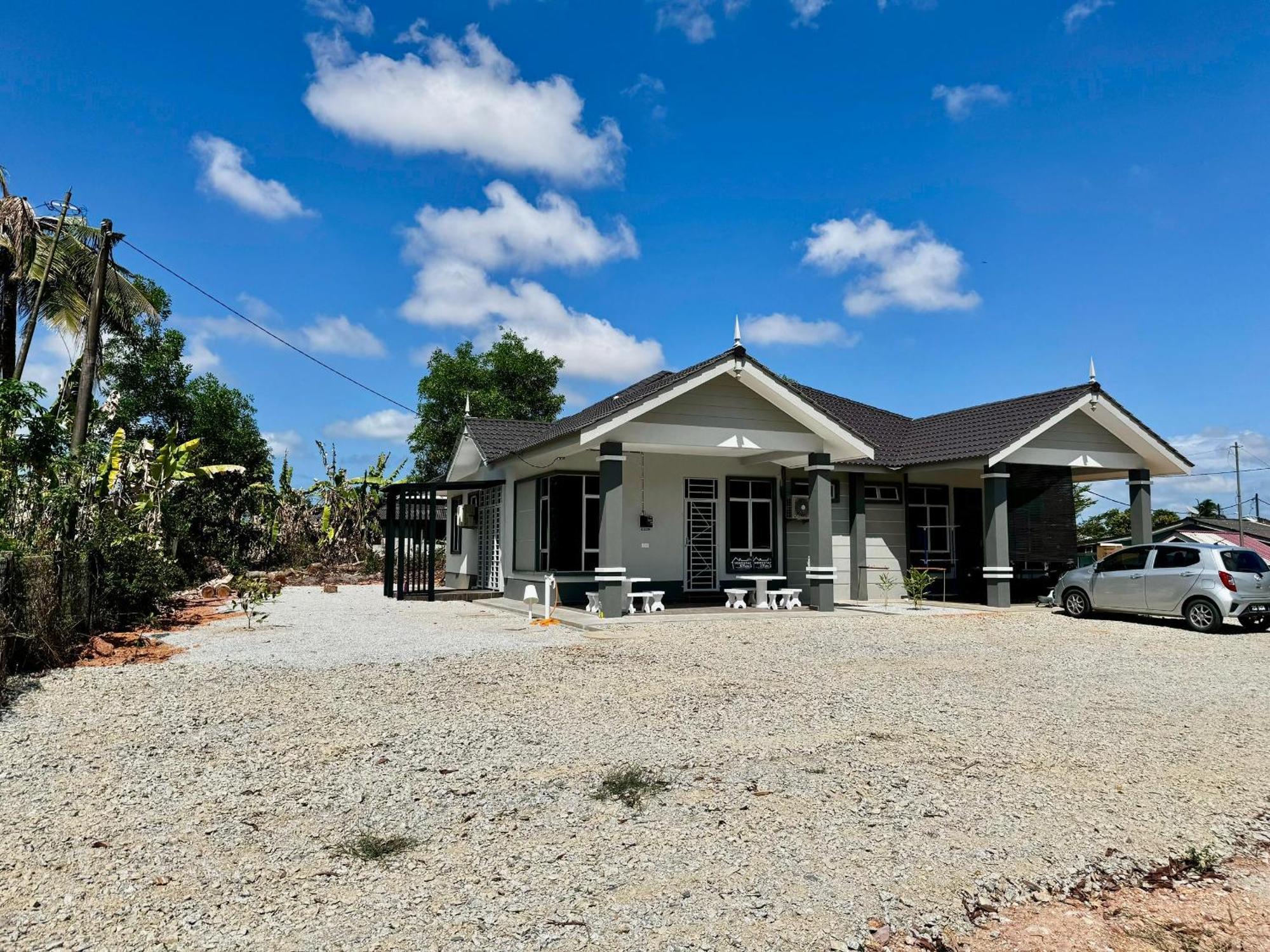 Homestay D'Pusu Tiga Kuala Terengganu Exterior foto